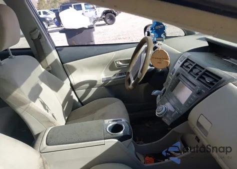 2012 Toyota Prius V Three из США, поврежденный, VIN JTDZN3EU7C3144962